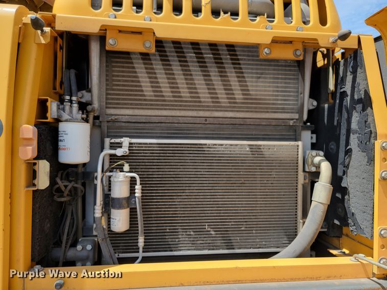 image for item JG9861 2005 Volvo EC210BLC  excavator