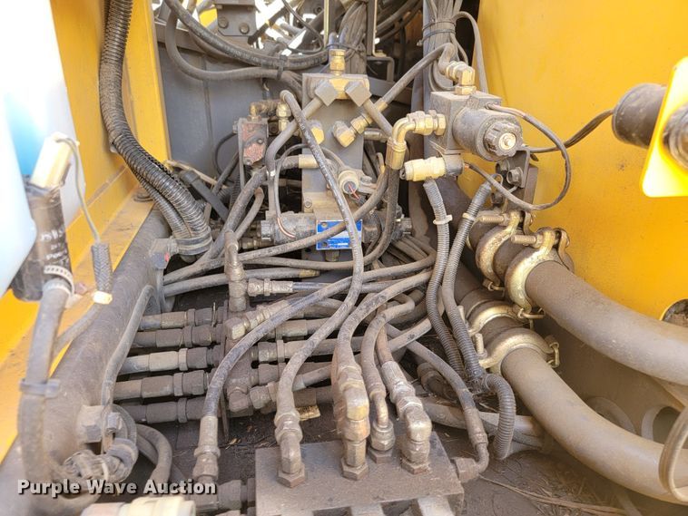 image for item JG9861 2005 Volvo EC210BLC  excavator