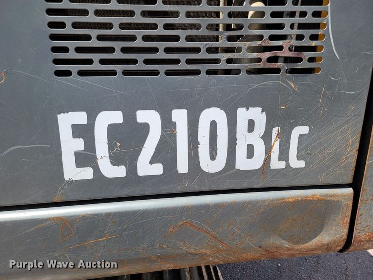 image for item JG9861 2005 Volvo EC210BLC  excavator