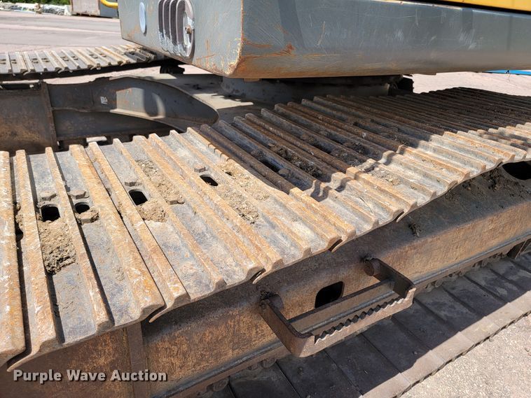 image for item JG9861 2005 Volvo EC210BLC  excavator