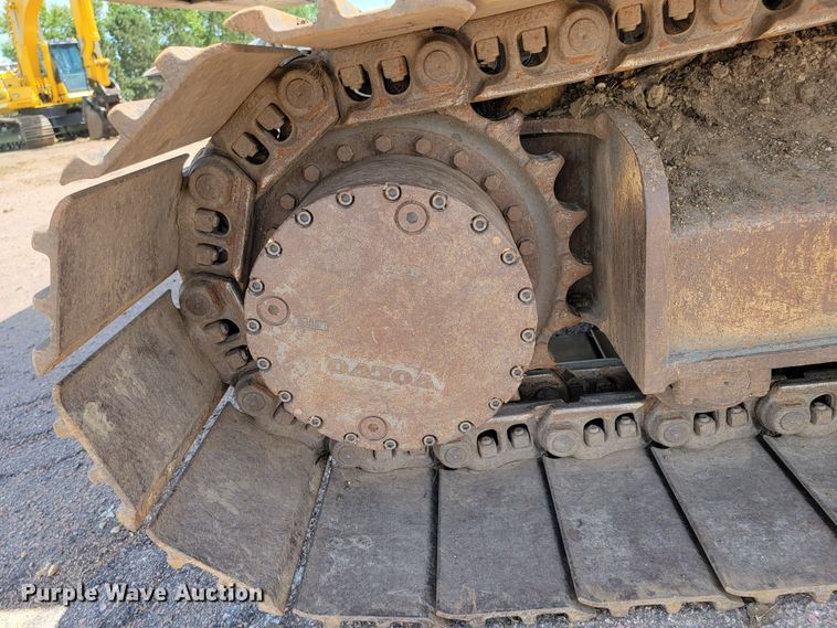 image for item JG9861 2005 Volvo EC210BLC  excavator