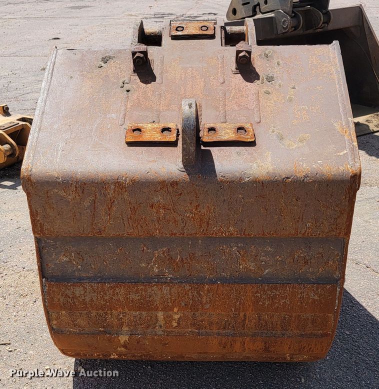 image for item JG9861 2005 Volvo EC210BLC  excavator