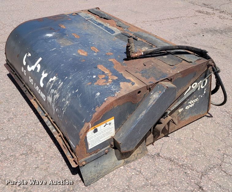 image for item JG9862 Melroe Sweeper 60  skid steer sweeper