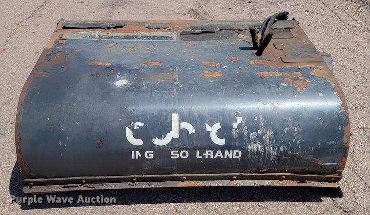 image for item JG9862 Melroe Sweeper 60  skid steer sweeper