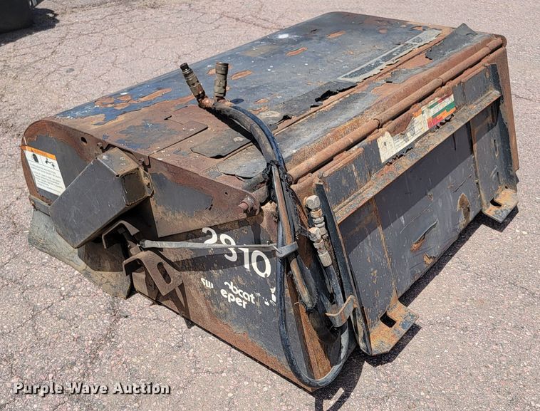 image for item JG9862 Melroe Sweeper 60  skid steer sweeper