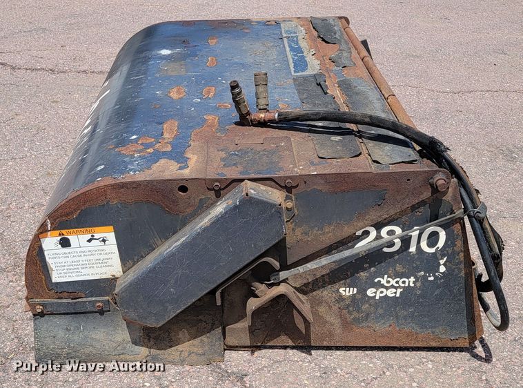 image for item JG9862 Melroe Sweeper 60  skid steer sweeper