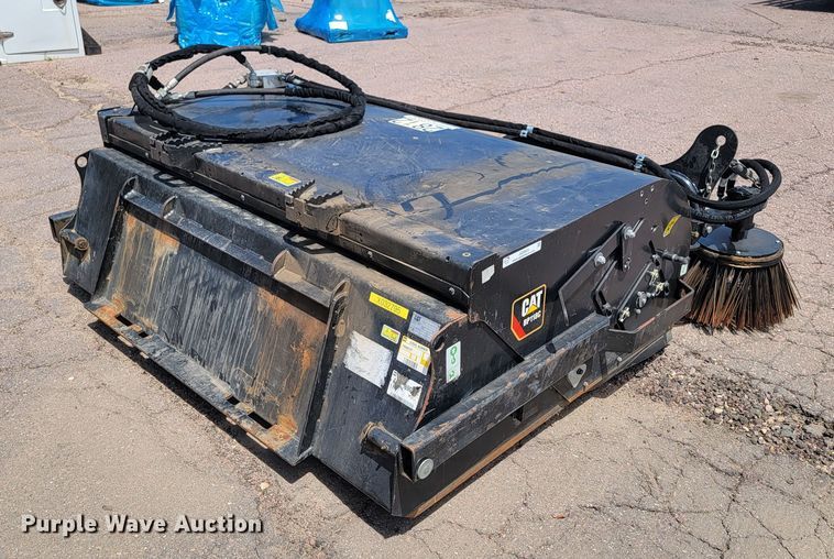 image for item JG9863 Caterpillar BP118C  skid steer sweeper