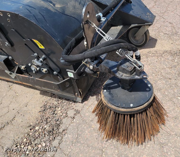 image for item JG9863 Caterpillar BP118C  skid steer sweeper