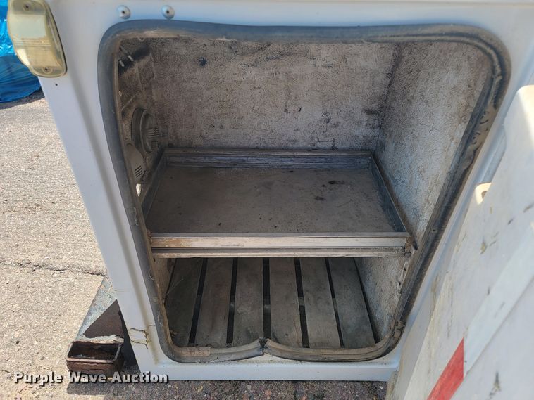 image for item JG9865 Astoria  utility bed