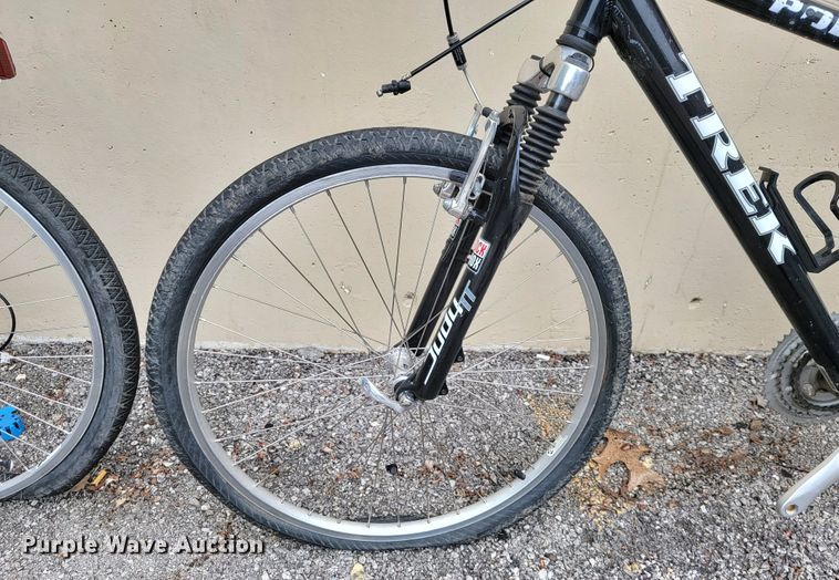 image for item JL9369 (2) Trek SLR police bicycles