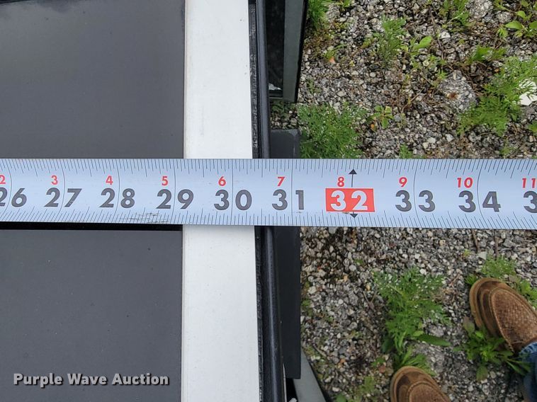 image for item JL9371 Approximately 30 Sportsvision tennis court lights