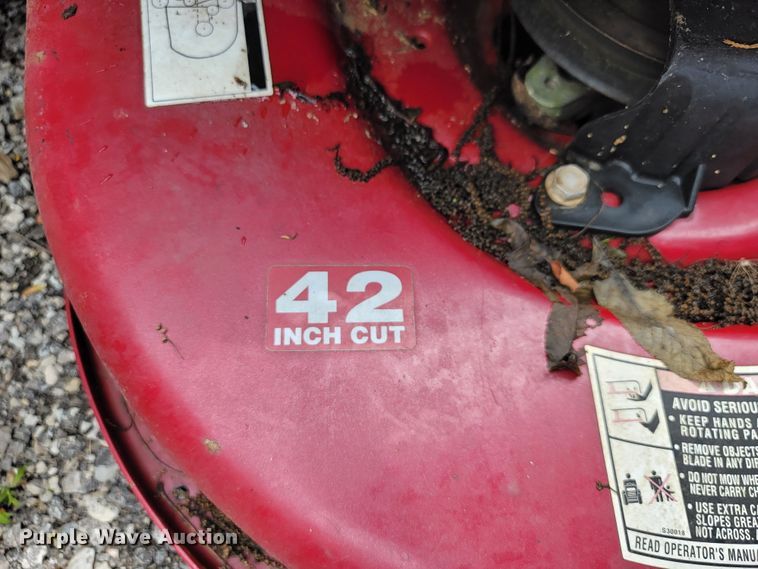 image for item JL9374 White LT1800  lawn mower