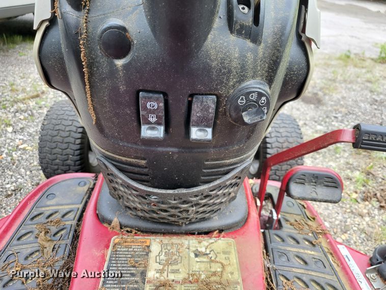 image for item JL9374 White LT1800  lawn mower