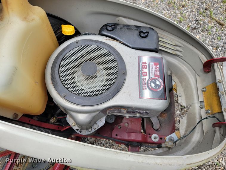 image for item JL9374 White LT1800  lawn mower