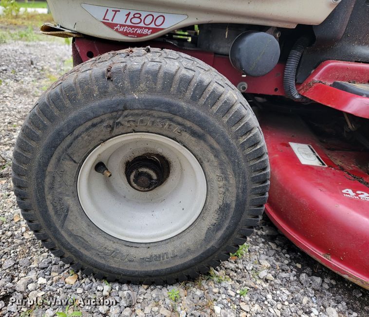 image for item JL9374 White LT1800  lawn mower