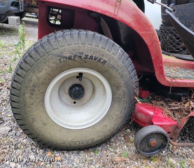 image for item JL9374 White LT1800  lawn mower