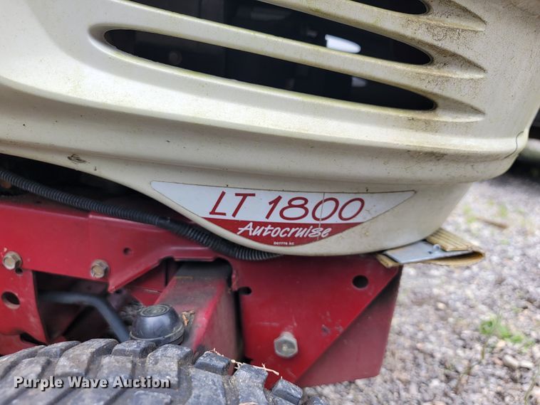 image for item JL9374 White LT1800  lawn mower