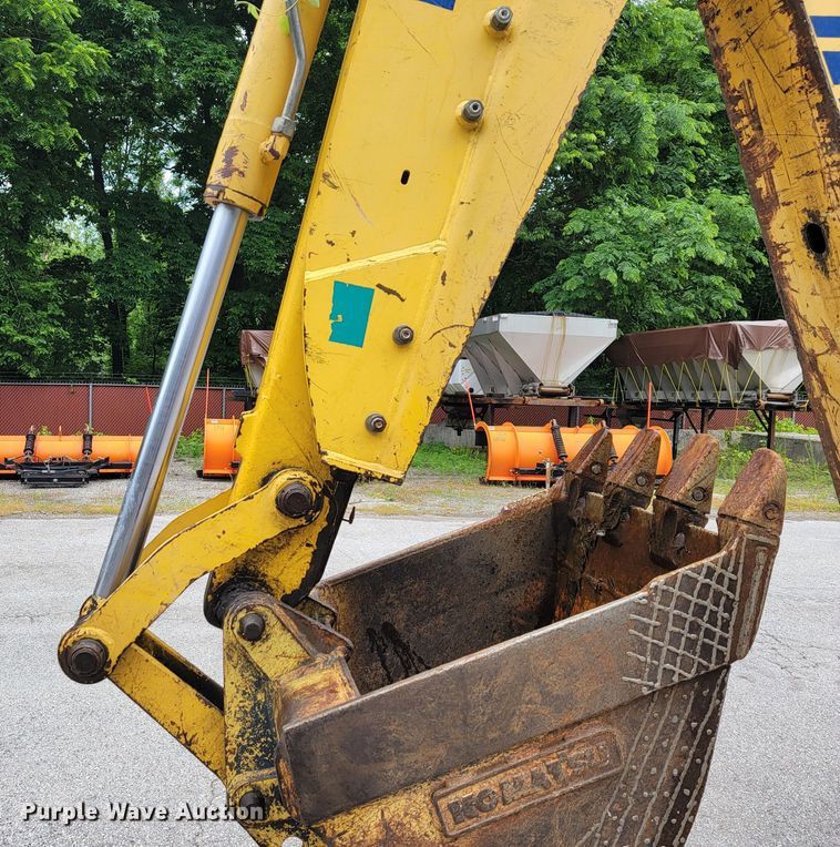 image for item JL9377 Komatsu WB150  backhoe