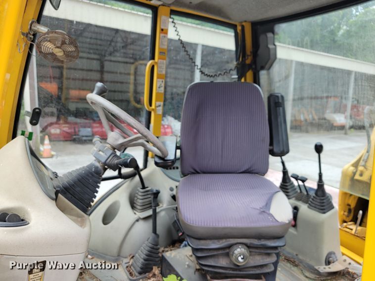 image for item JL9377 Komatsu WB150  backhoe