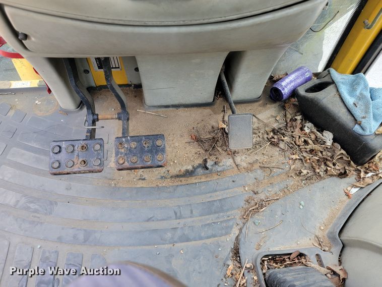 image for item JL9377 Komatsu WB150  backhoe