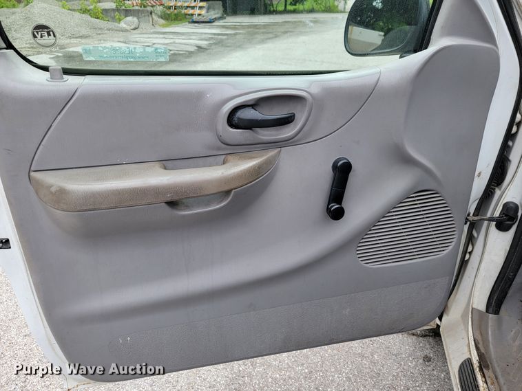 image for item JL9378 2000 Ford F150  pickup truck