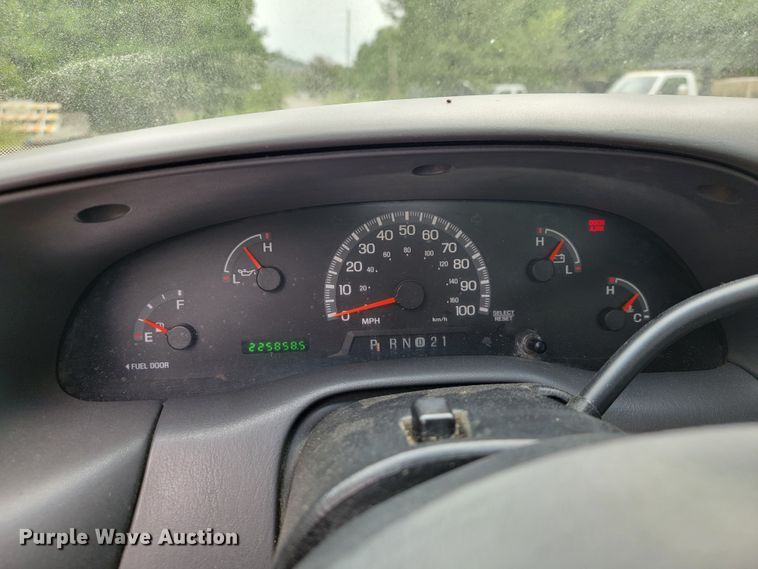 image for item JL9378 2000 Ford F150  pickup truck