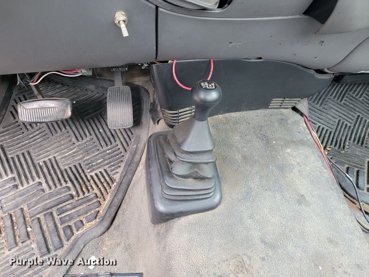 image for item JL9378 2000 Ford F150  pickup truck