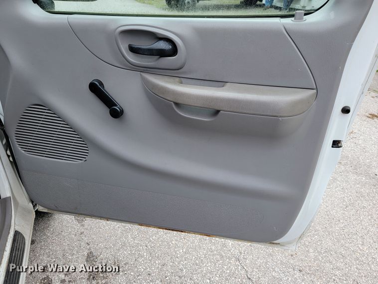 image for item JL9378 2000 Ford F150  pickup truck