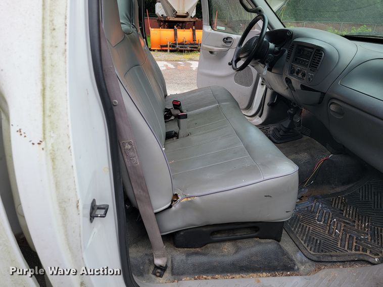 image for item JL9378 2000 Ford F150  pickup truck