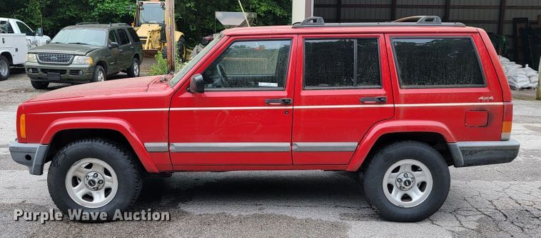 image for item JL9380 2001 Jeep Cherokee  SUV