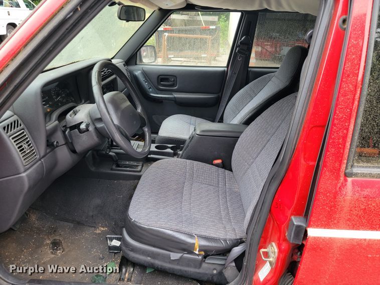 image for item JL9380 2001 Jeep Cherokee  SUV