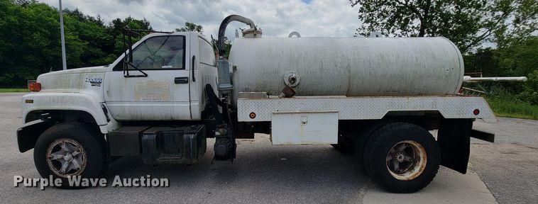 image for item JL9416 1994 Chevrolet Kodiak C7H042  tank truck