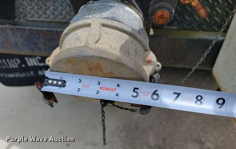 image for item JL9416 1994 Chevrolet Kodiak C7H042  tank truck