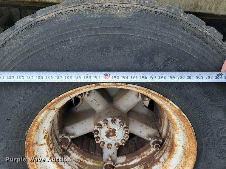 image for item JL9416 1994 Chevrolet Kodiak C7H042  tank truck