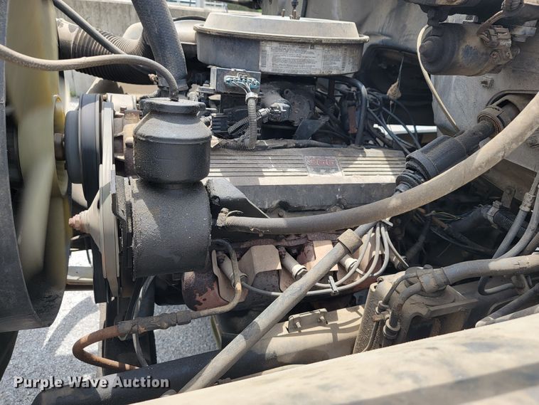 image for item JL9416 1994 Chevrolet Kodiak C7H042  tank truck