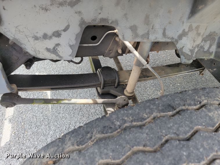 image for item JL9416 1994 Chevrolet Kodiak C7H042  tank truck