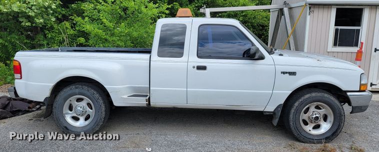 image for item JL9417 1999 Ford Ranger  SuperCab pickup truck