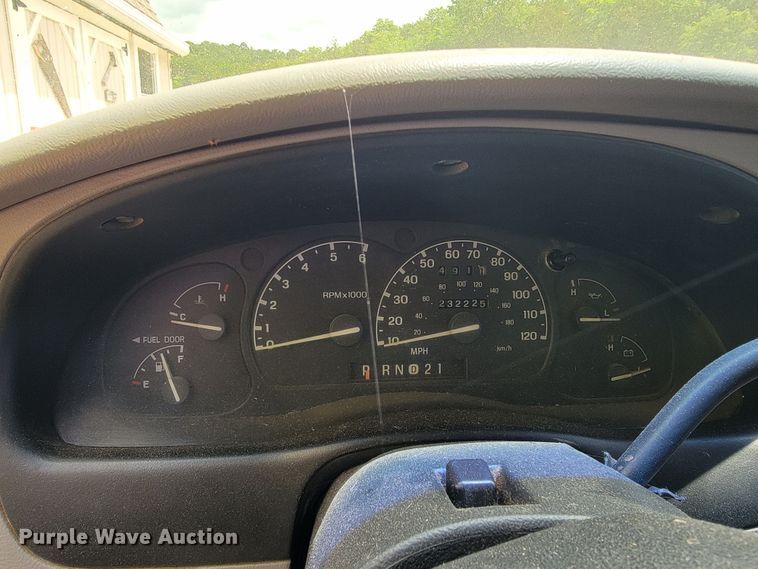 image for item JL9417 1999 Ford Ranger  SuperCab pickup truck