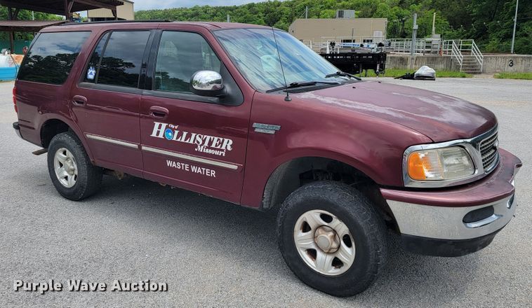 image for item JL9418 1998 Ford Expedition XLT  SUV