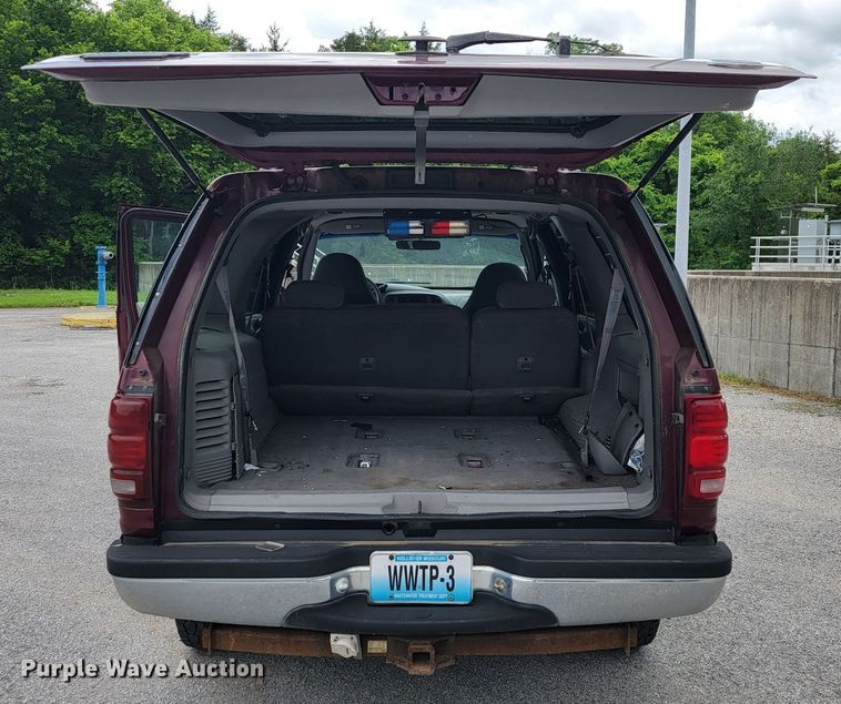 image for item JL9418 1998 Ford Expedition XLT  SUV