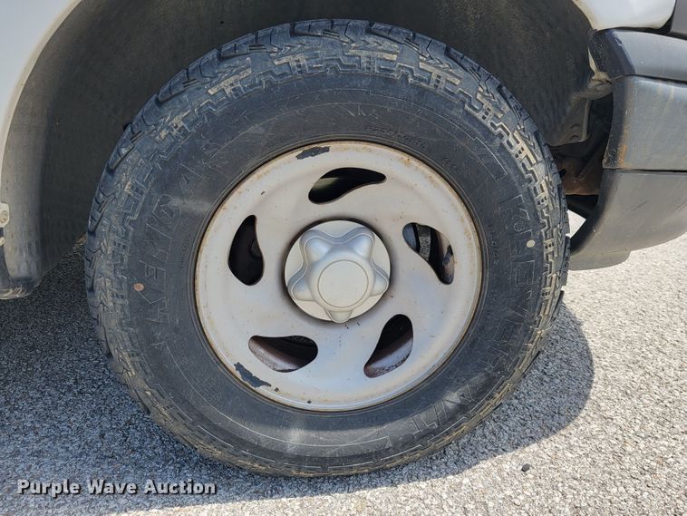 image for item JL9419 2004 Ford F150