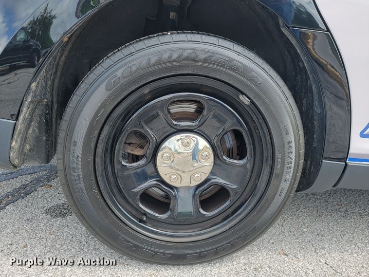 image for item JL9421 2013 Ford Taurus Police Interceptor