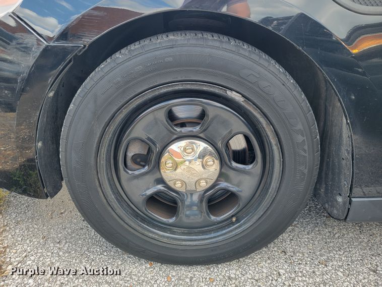 image for item JL9422 2013 Ford Taurus Police Interceptor