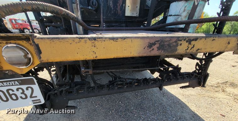 image for item KA9295 1973 Ford F750  oil distributor truck