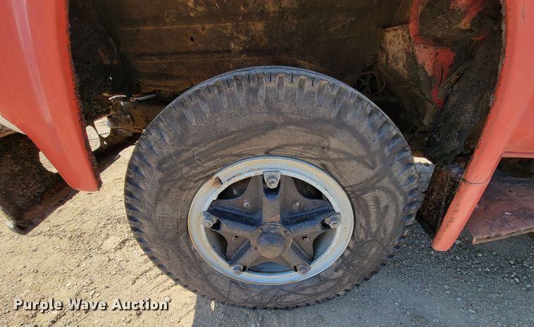 image for item KA9295 1973 Ford F750  oil distributor truck