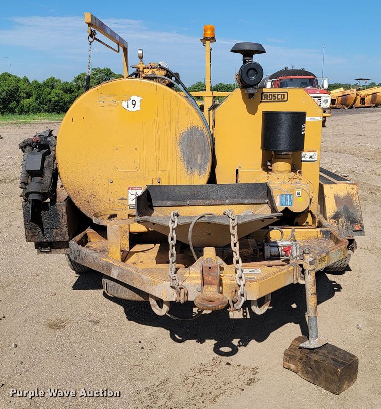 image for item KA9296 1999 Rosco RA2000  pot hole patcher