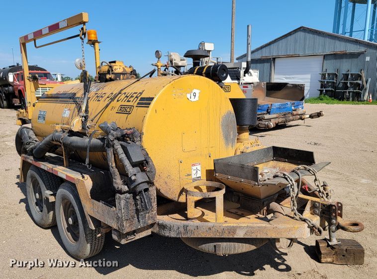 image for item KA9296 1999 Rosco RA2000  pot hole patcher