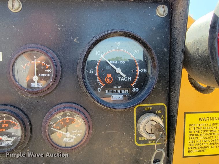 image for item KA9296 1999 Rosco RA2000  pot hole patcher