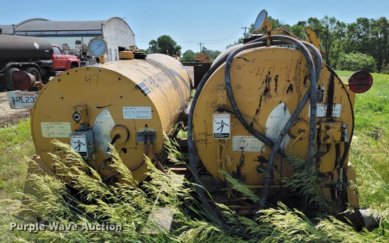 image for item KA9296 1999 Rosco RA2000  pot hole patcher