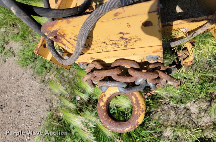 image for item KA9296 1999 Rosco RA2000  pot hole patcher